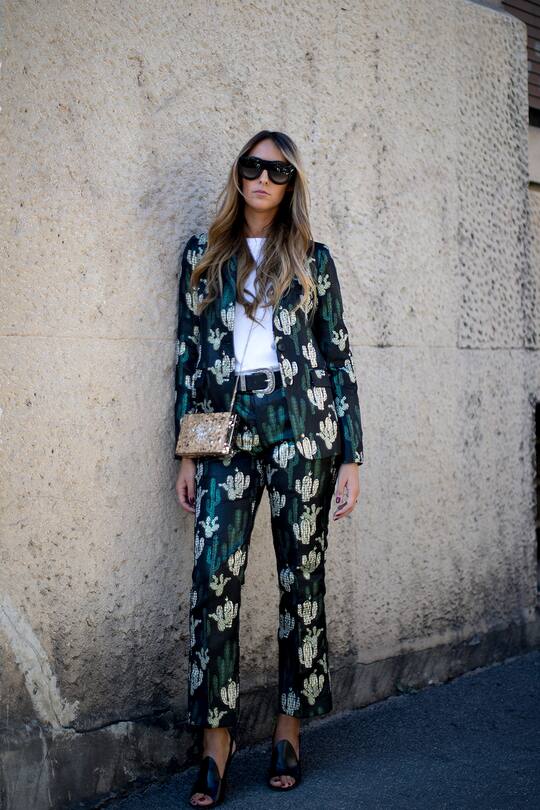 Street Styles zum Thema Anzug an der Fashion Week Mailand im September 2017