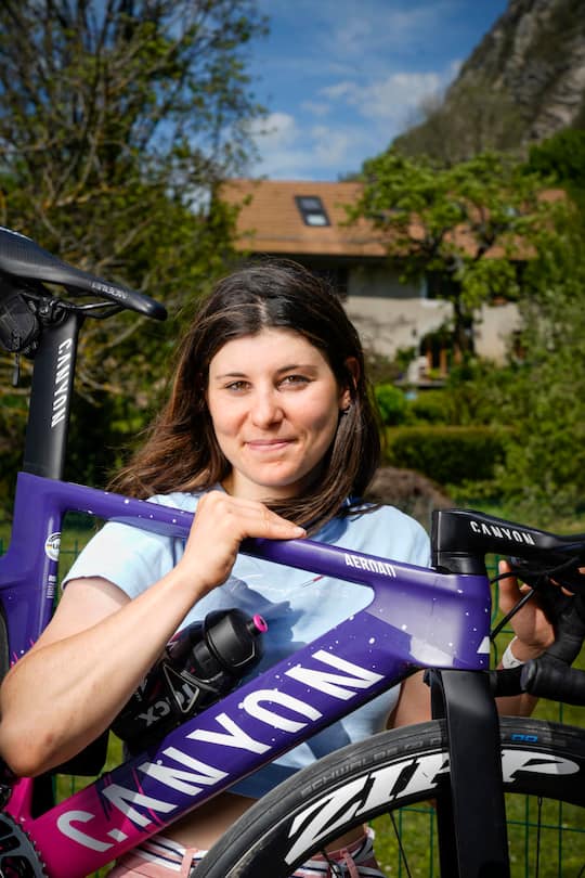 Elise Chabbey, née le 24 avril 1993 à Genève, est une céiste, coureuse de demi-fond et coureuse cycliste suisse et medecin. Genève mai 2021 ©Nicolas Righetti/Lundi13.ch