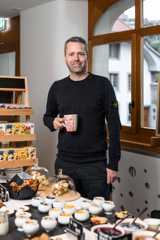 François Baumann, Inhaber des Restaurants "Alphabet", des Gasthauses "Au 4 vents" und des Hotels "Alpha".