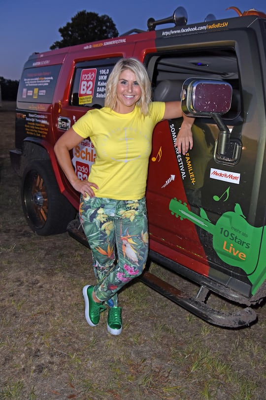 BERLIN, GERMANY - JULY 14: Beatrice Egli during the Radio B2 SchlagerHammer Open-Air-Festival at Hoppegarten on July 14, 2018 in Berlin, Germany. (Photo by Tristar Media/Getty Images)