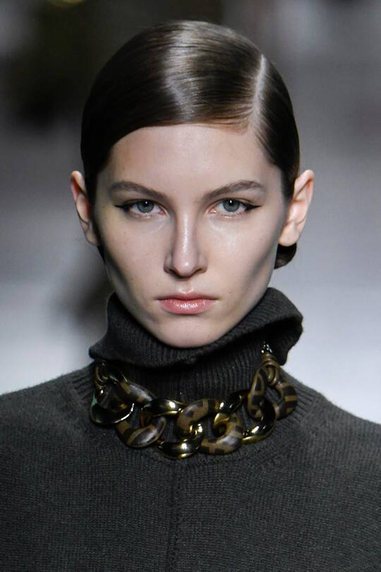 Ein Model an der Schau von Fendi Herbst-Winter 2024/25