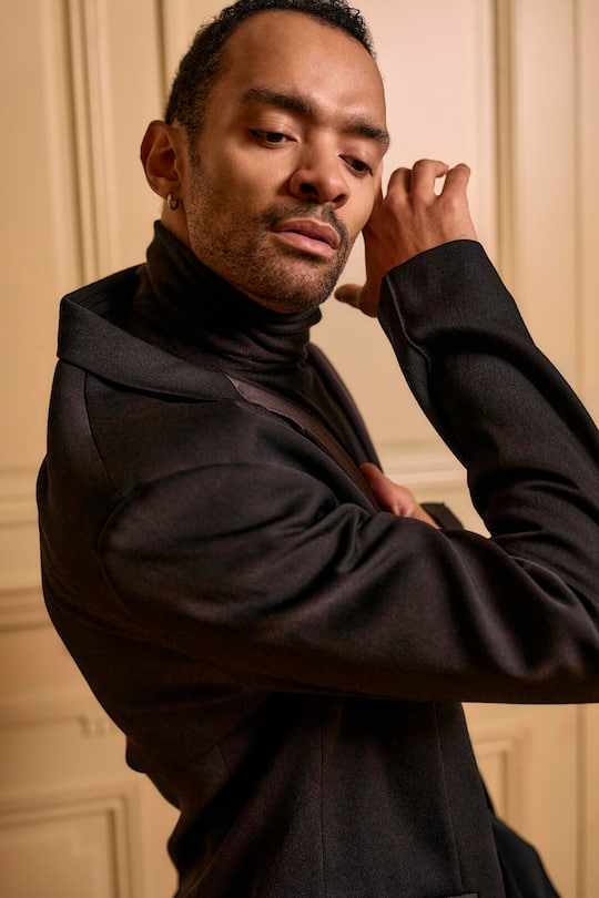 Brandon Lawrence tanzt seit 2022 beim Ballett Zürich– auf der Bühne verbindet er Klassik und Moderne.