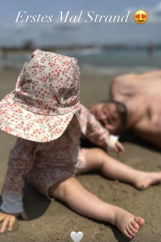 Ein Foto davon gibt es für die Hänni-Fans natürlich auch zu sehen.