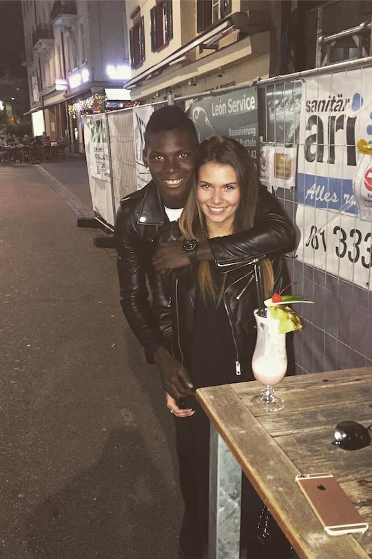 Breel Embolo und Freundin Naomi