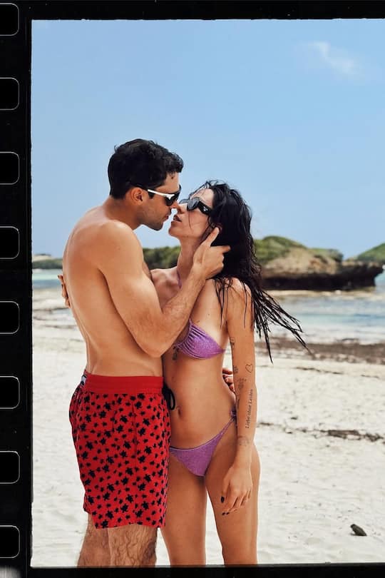 Hunzikers älteste Tochter ist nicht dabei: Aurora geniesst die Zeit mit ihrem Verlobten Goffredo Cerza und ihrem gemeinsamen Sohn Cesare in Kenia.