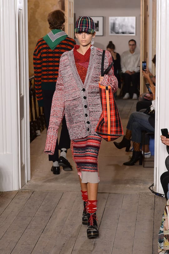 Runway-Look bei der Burberry Herbst/Winter 17/18 Show in London