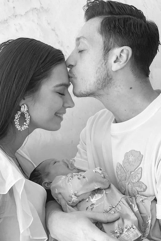 Mesut Özil Amine Gülse