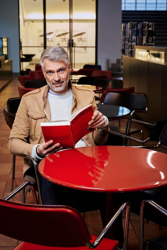 Sandro Brotz, TV Moderator