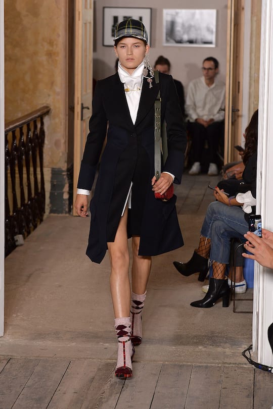 Runway-Look bei der Burberry Herbst/Winter 17/18 Show in London