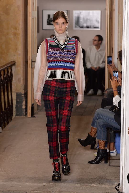 Runway-Look bei der Burberry Herbst/Winter 17/18 Show in London