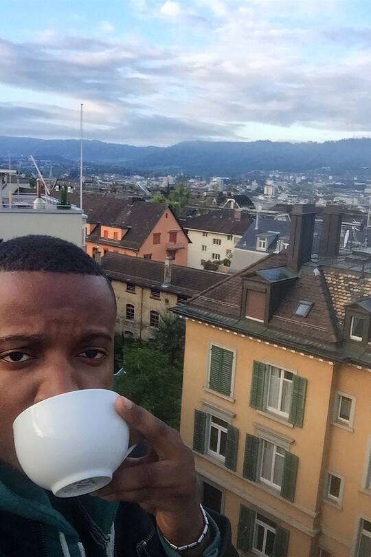 Charles Nguela (Youtube) Giacobbo Müller