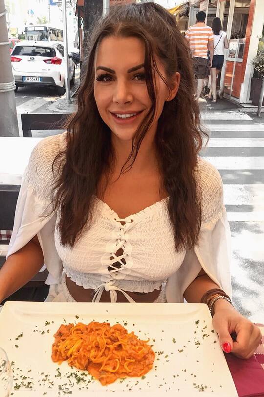 FitnessInfluencerin Andrina Santoro im Interview über Ernährung