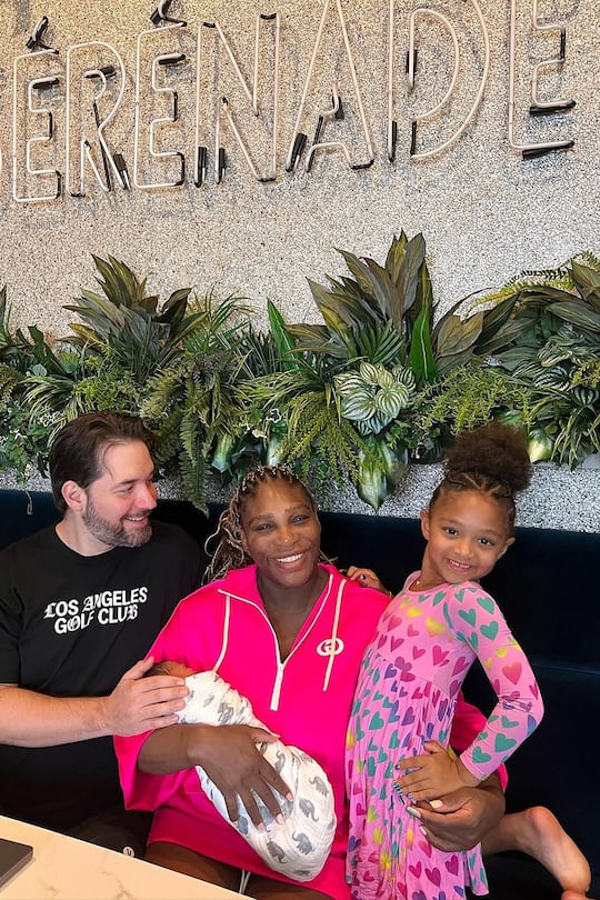 Serena Williams mit Ehemann Alexis Ohanian und Töchtern Olympia und Adira 2023