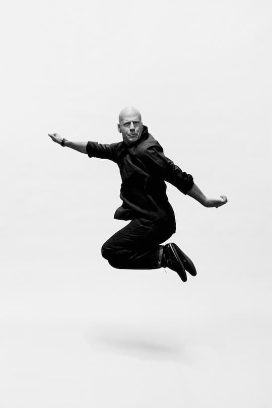 <p>Der Karrieresprung: Ehe er in Hollywood einer der bestbezahlten Schauspieler wird, jobbt Bruce Willis in New York als Barkeeper.</p>