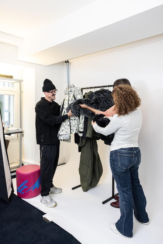 <p>Aussen hip, innen high class. Die neue Jet-Set-Kollektion wird in Italien produziert und ist technisch perfekt. Störende Nähte etwa gibt es keine.</p>