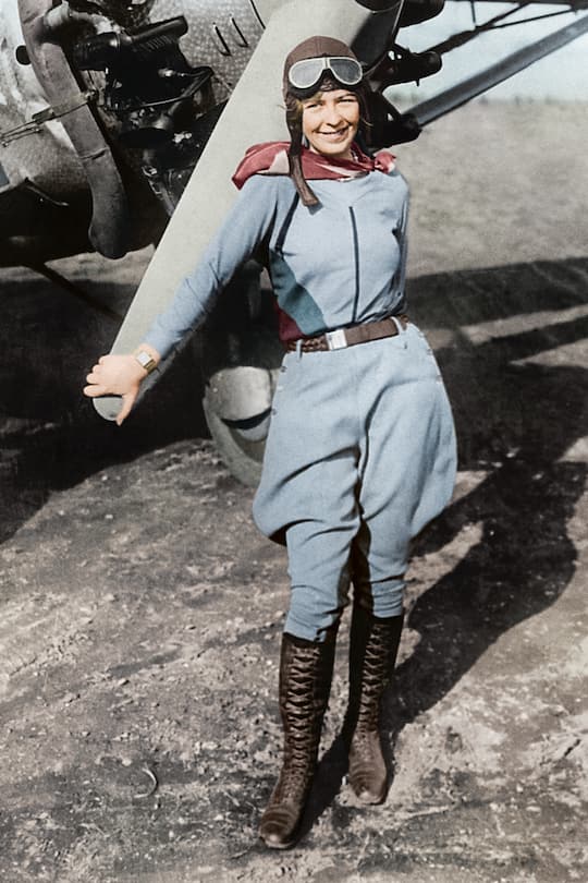 Elinor Smith Longines