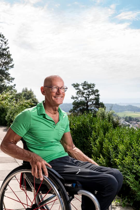 Heinz Frei , Sportler, in seinem Haus in Oberbipp