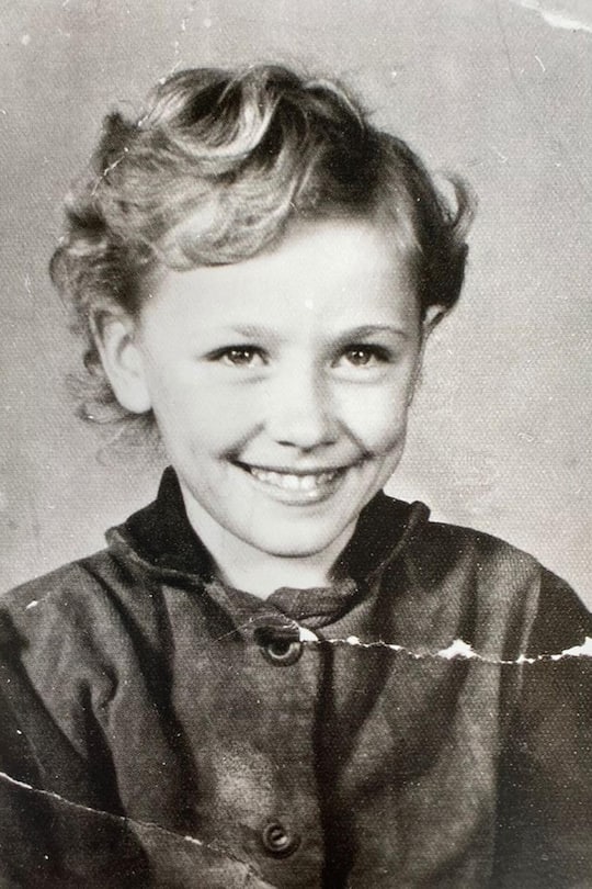 <p>Klein Dolly als Schülerin auf einer undatierten Aufnahme.</p>