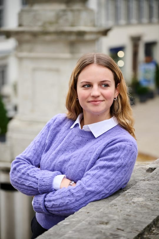 Melanie Racine (26) ist Vizepräsidentin der Jungfreisinnigen Schweiz. Die Solothurnerin amtet in Zuchwil SO als Gemeinderätin. Die gelernte Mediamatikerin ist Geschäftsführerin einer Social-Media-Agentur.