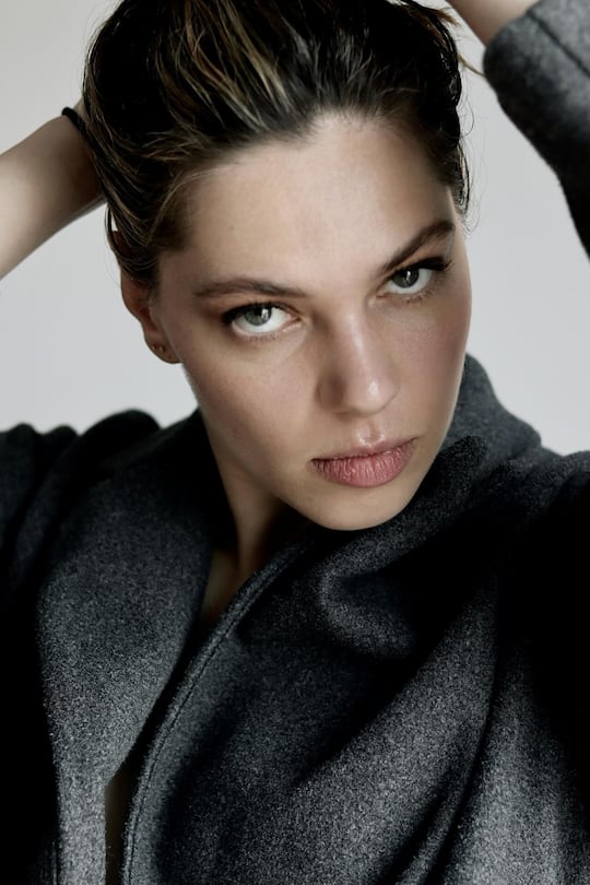 Die Schweizer Schauspielerin Ella Pellegrini feiert einen riesigen Erfolg.