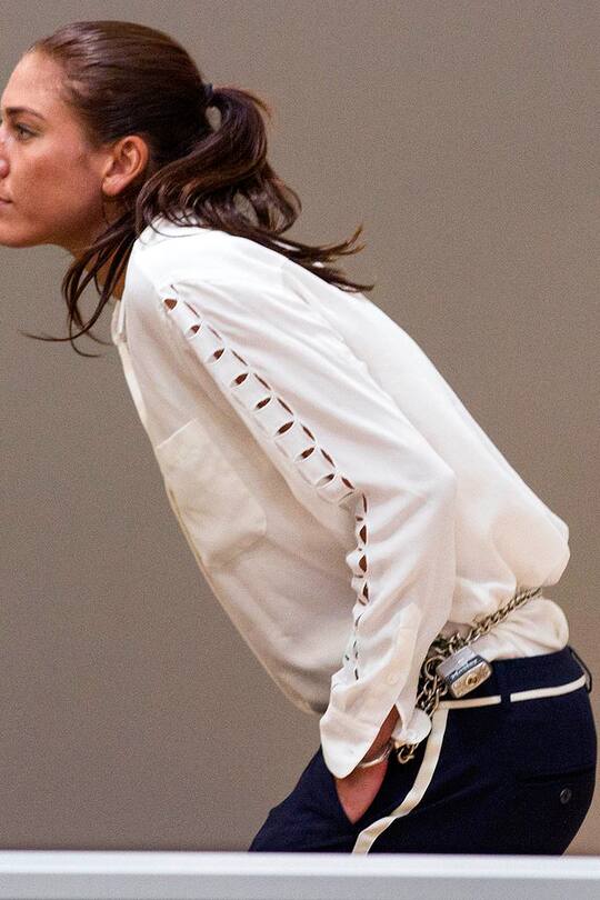 Hope Solo nach Festnahme in Handschellen