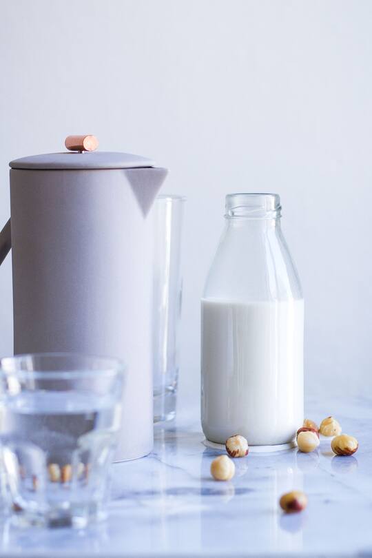 Cold Brewed Coffee mit Haselnussmilch