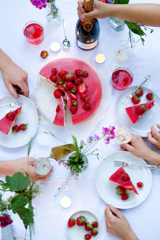 Erdbeer Champagner Torte