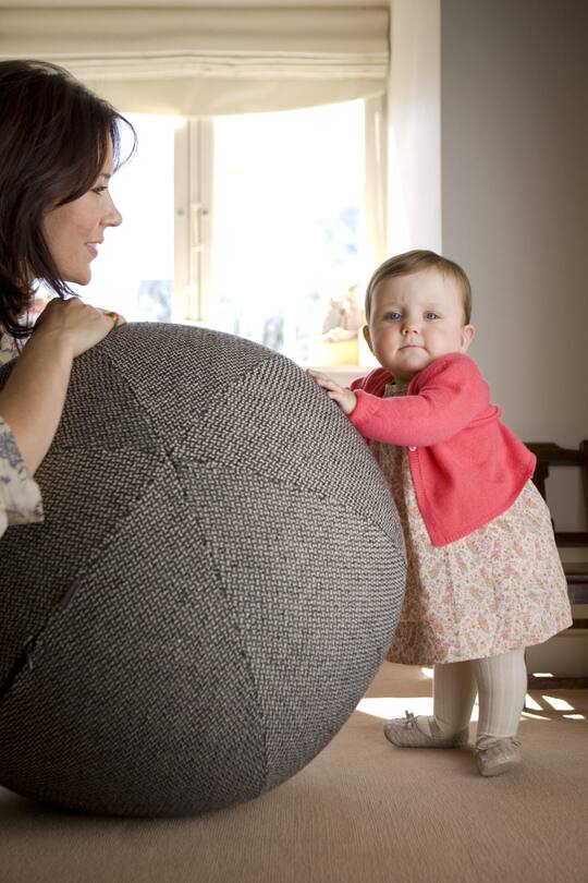 <p>In den Windeln: Isabella an ihrem ersten Geburtstag am 21. April 2008. Jetzt wird die kleine Prinzessin volljährig.</p>