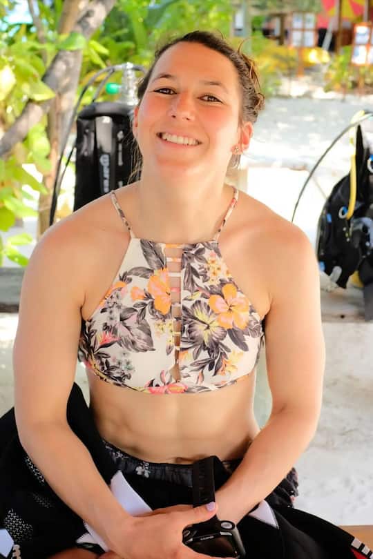 Wendy Holdener taucht in den Ferien wortwörtlich unter.