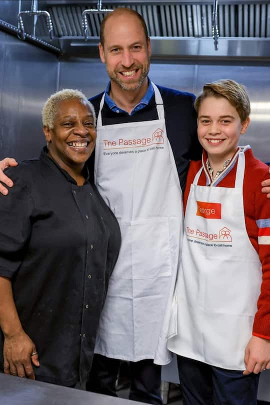 <p>Prinz William und sein Sohn Prinz George waren für Obdachlose im Einsatz.</p>