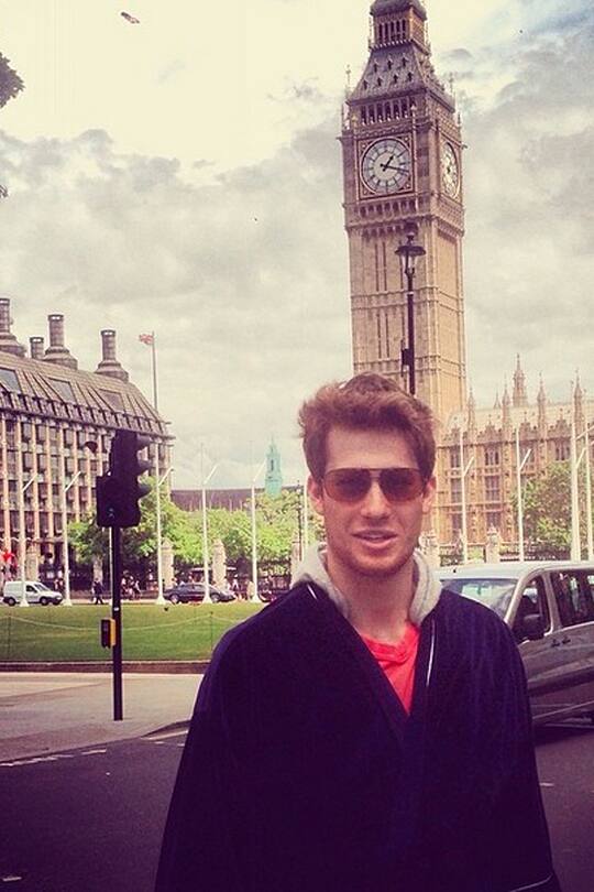 Bathrobe Crusader bereist Europa im Bademantel