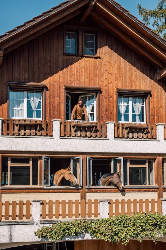 Steve Guerdat auf seinem Gestüt in Elgg.