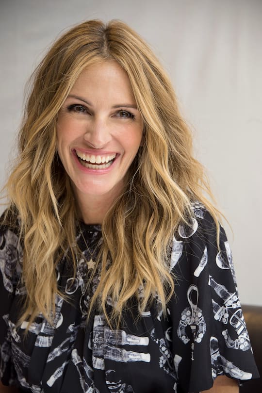 LONDON, ENGLAND - NOVEMBER 05: Julia Roberts at the "Wonder" Press Conference at the Langham Hotel on November 5, 2017 in London, England. (Photo by Vera Anderson/WireImage)