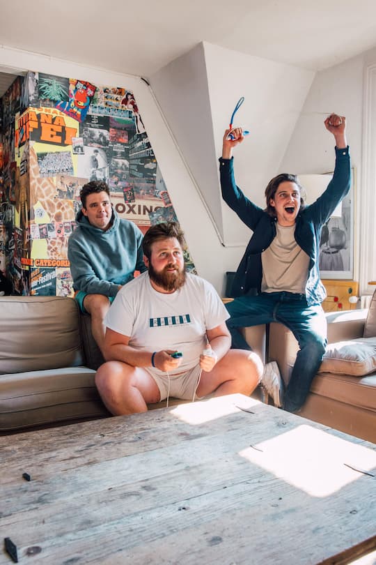 Pablo Caprez mit Brüder Aljoscha und John (m.), 2022