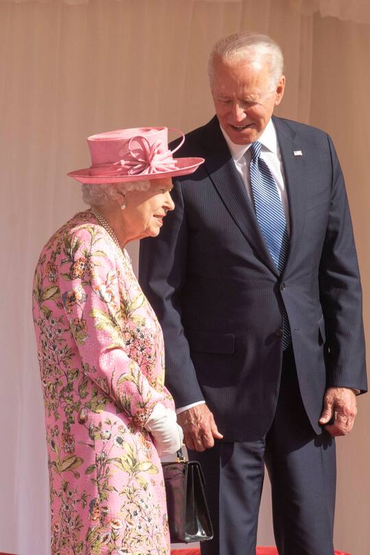 Joe Biden Queen Elizabeth II.