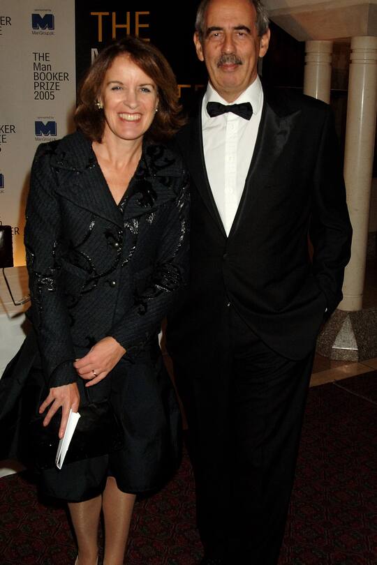 Tom Bower Autor Charles Bio