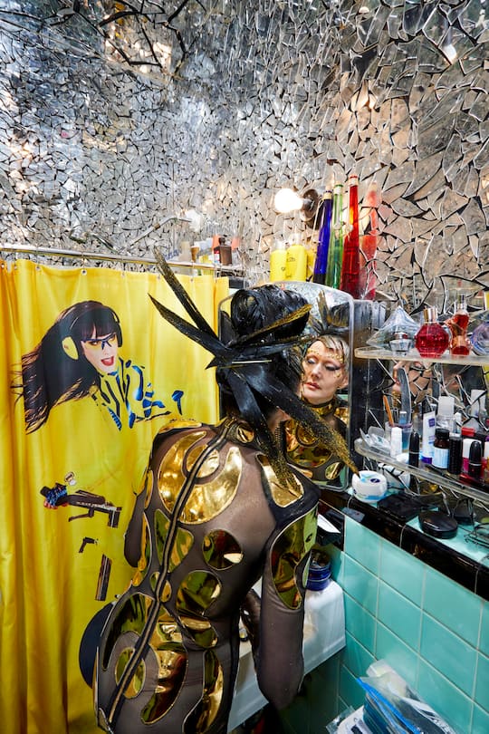 Susanne Bartsch at her Chelsea Hotel apartement in NYC Susanne Bartsch ©Peter Lueders