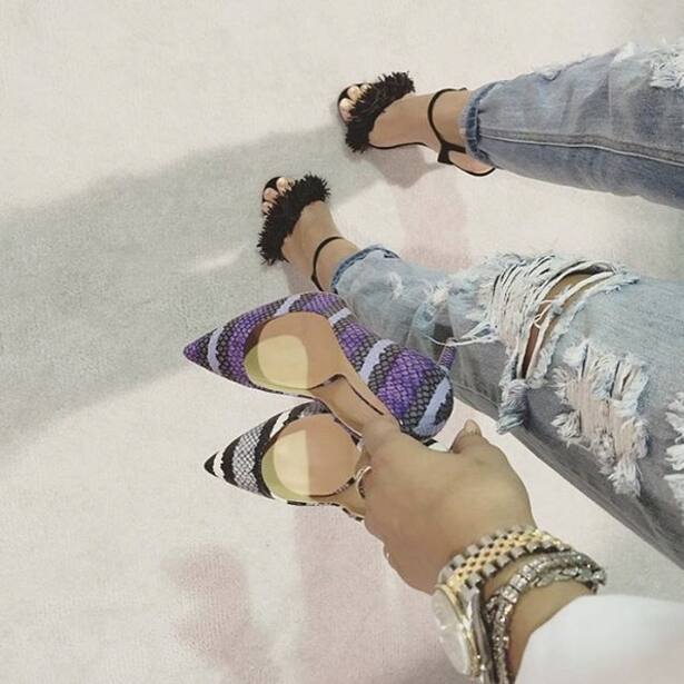 instaTrend Shoe-Selfie