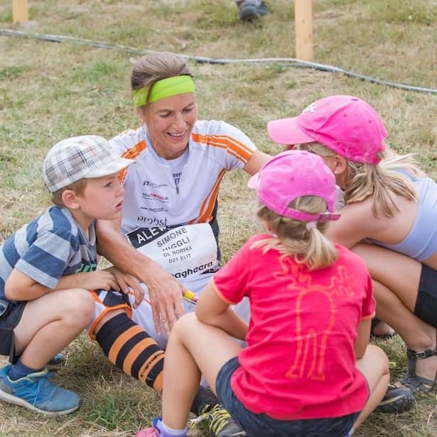 Simone Niggli Luder mit Kinder