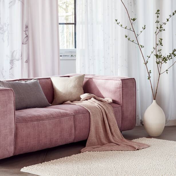 rosafarbenes Kordsofa