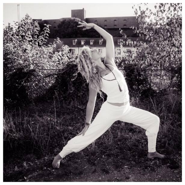 Eliana Burki nach Alphorn neuer Freund Schweiz Yoga