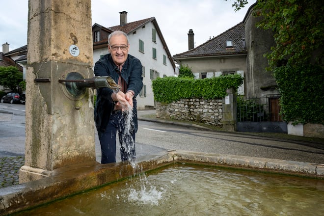 Das schoenste Dorf des Jahres 2024. Bursins VD ist eines der 6 Finalisten. Bundesrat Guy Parmelin kommt aus dem Dorf. Bild © Remo Naegeli