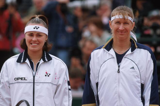 STEFFI GRAF GEWINNT FRENCH OPEN GEGENMARTINA HINGIS IN PARIS / 050699TENNISTURNIER / TENNIS / GRAND SLAM /TENNISSPIELERIN / MARTINA HINGIS + STEFFIGRAF / STADION ROLAND GARROS /TENNISTURNIER / TENNIS / TURNIER / DIGITPicNr:#93060592.000013# action press/BERGMANN,CLAUS (FOTO: DUKAS/ACTIONPRESS)