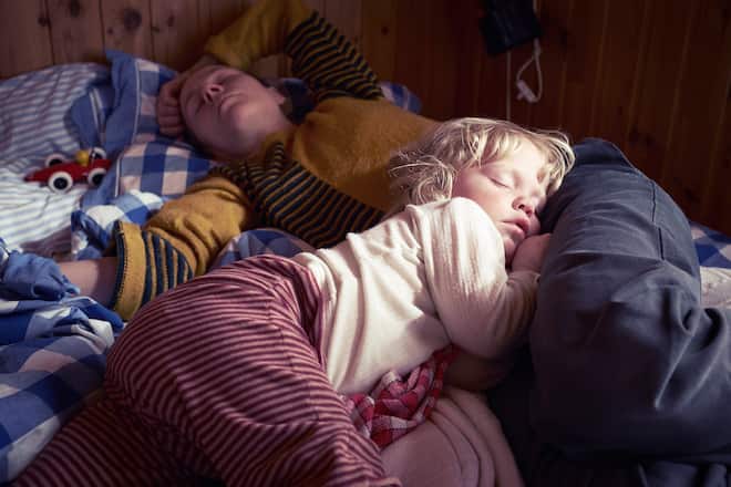 Mutter Kind Menstruation Zyklus