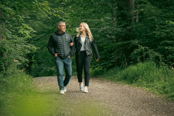 Urs Fischer mit seiner Tochter Riana 2022