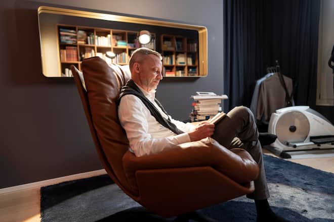 Hans-Ueli Vogt, Bundesratspräsident, in seiner Wohnung im Industriequartier in Zürich