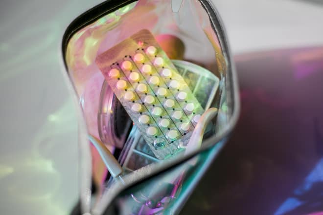 Leider braucht es nach dem Absetzen der Pille seeehr viel Geduld, bis der Körper wieder seinen natürlichen Rhythmus gefunden hat.