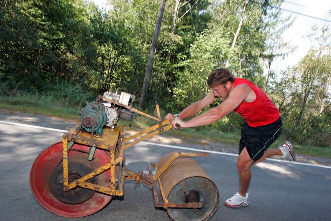 UNITED STATES - SEPTEMBER 08: Alpine Skiing: Winter Olympic Preview, USA Bode Miller in action, running 200 yard sprints and pushing 600lb roller during training, Franconia, NH 9/8/2005 (Photo by Simon Bruty/Sports Illustrated via Getty Images) (SetNumber: X74213 TK1 R1)