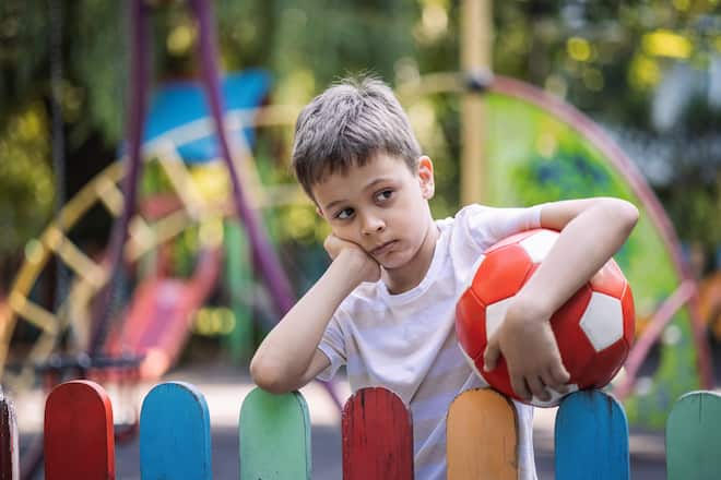 Diese Tipps helfen Kindern bei Heimweh im Ferienlager.