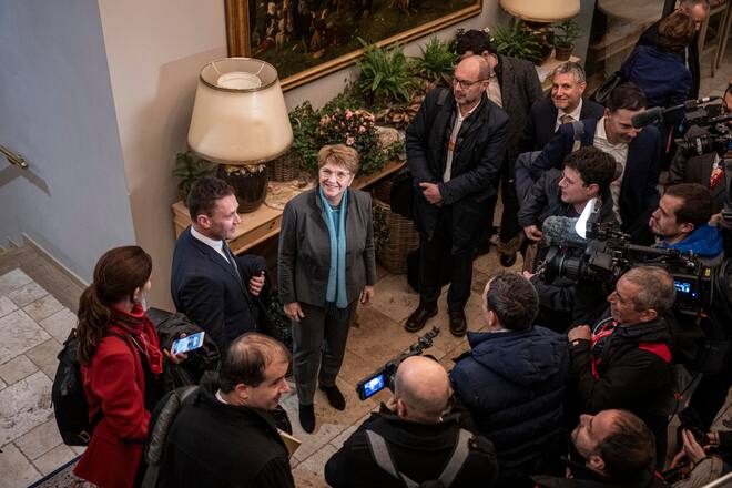DAVOS, 15.01.2024 - Viola Amherd bei einer kurzen Pressekonferenz im Hotel Seehof in Bern. Das 54. World Economic Forum findet vom 15.-19. Januar in Davos mit mehreren tausend Teilnehmern statt. PHOTO BY PASCAL MORA